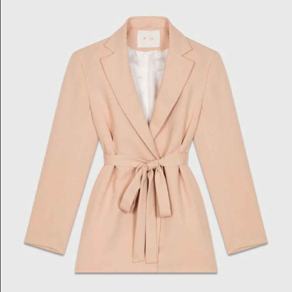 Brand new Maje Rose Blazer, dress up or down! Size T38